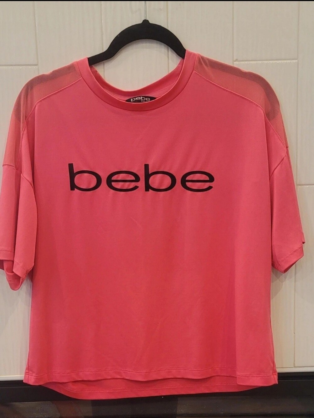 Womens Bebe Sport T-shirt Size M